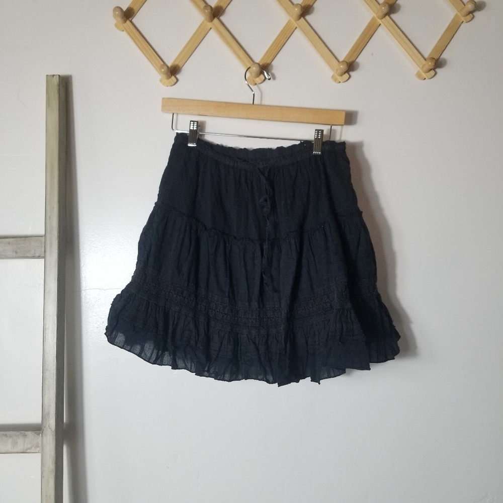 AEROPOSTALE WOMEN'S BLACK SKIRT SIZE LARGE